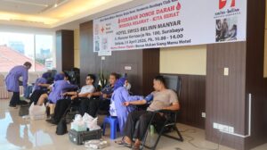 Donor Darah di Swiss-Belinn Surabaya. Foto : (Istimewa)